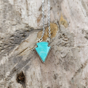 
            
                Load image into Gallery viewer, Tyrone Arrowhead Necklace #620
            
        