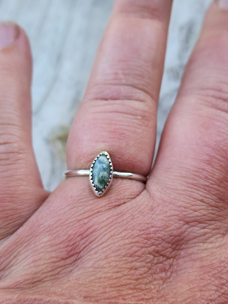 Dainty Ocean Jasper Size 10.5 #607