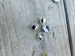 White Buffalo Hair Button Set #270