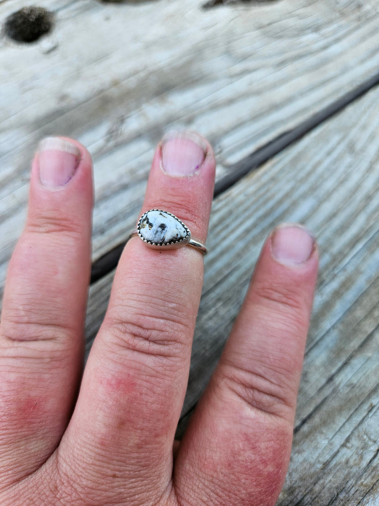 White Buffalo Dainty Rings Size 7