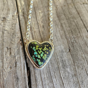
            
                Load image into Gallery viewer, Heart Yungai Necklace
            
        